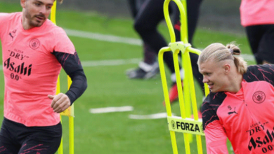 “Tottenham Blow: Maddison and Van de Ven Sidelined Until January, Confirms Manager Ange Postecoglou”